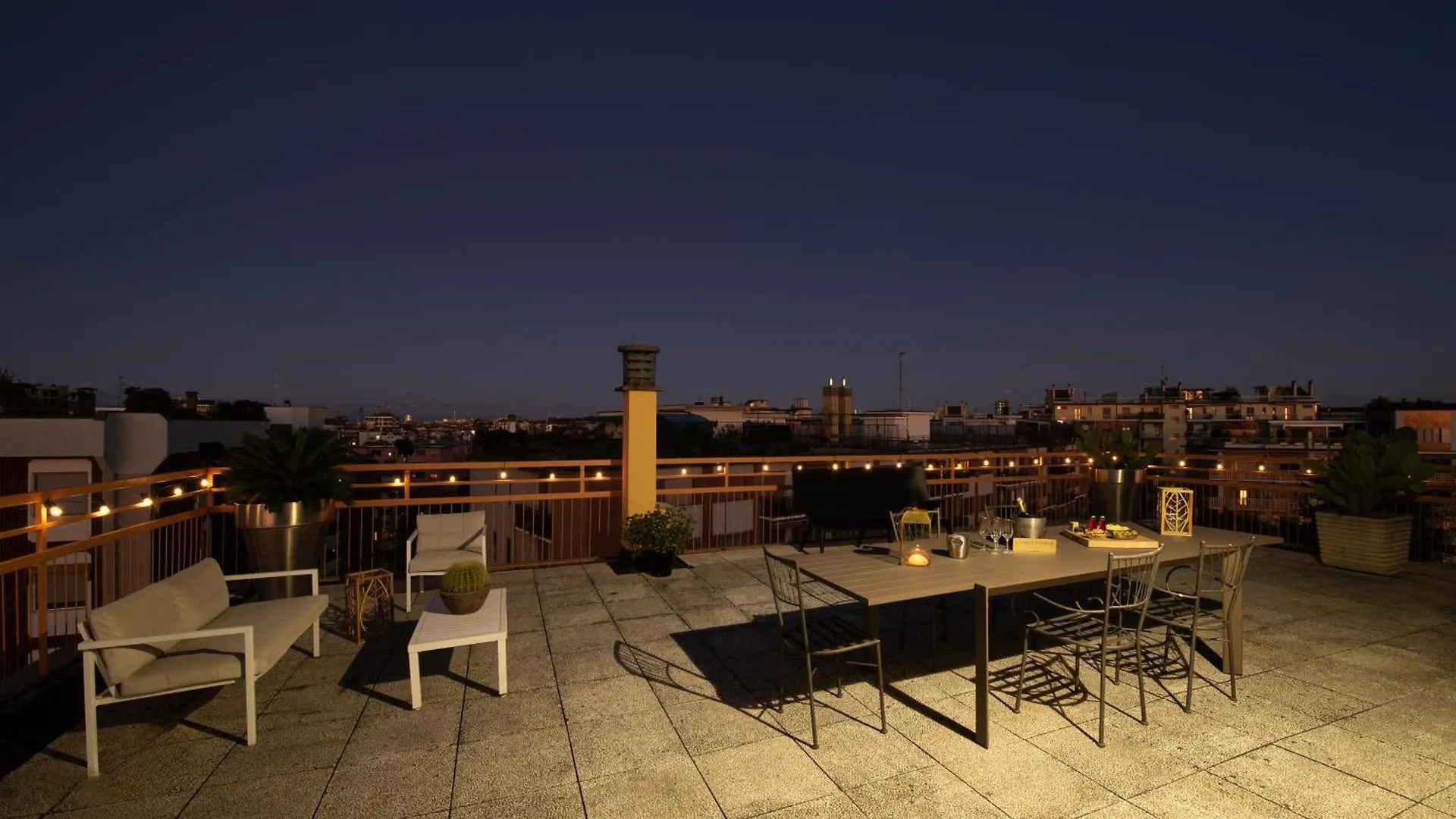 La Terrazza Vista Duomo, Piscina E Campi Da Tennis Milan Apartment